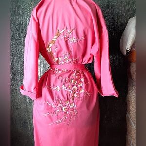 Vintage pink cotton Oriental House robe with embroidery